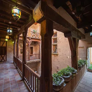 La Maison Bakea Guest house